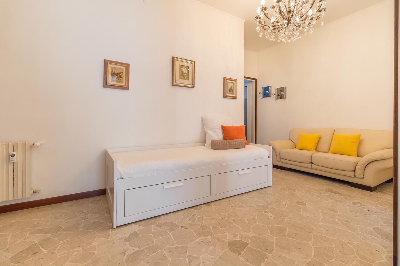 Alessia's Flat- Sondrio M3 Appartement *